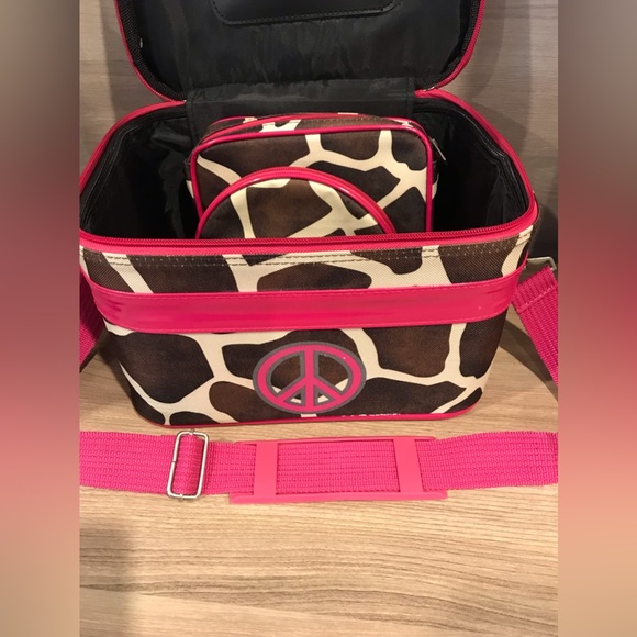 Giraffe Print ,Peace Sign Travel cosmetic Case /Bag /Suitcase Hard Case - Picture 4 of 8